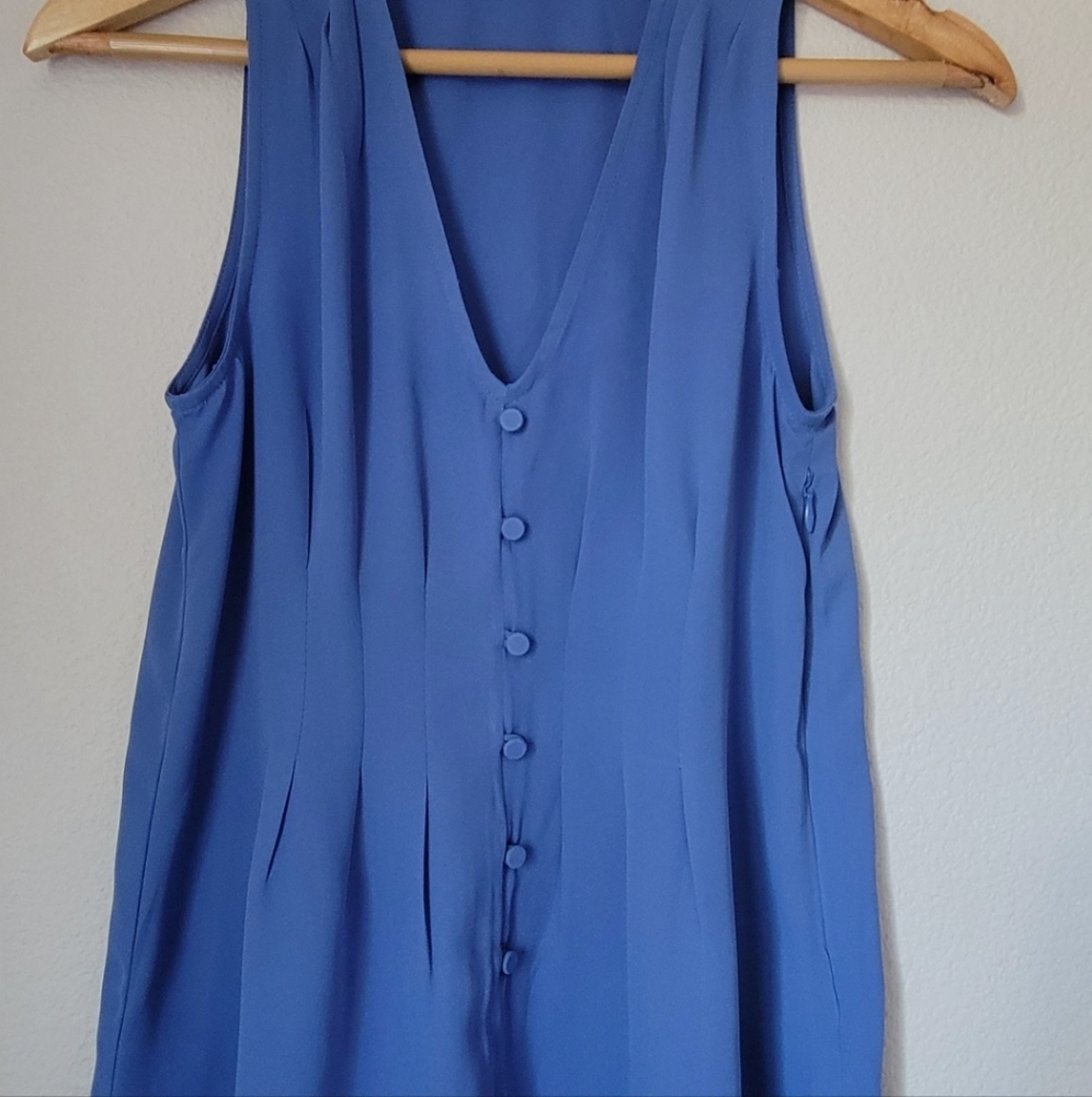 ANN TAYLOR | Covered button sleeveless peplum blouse